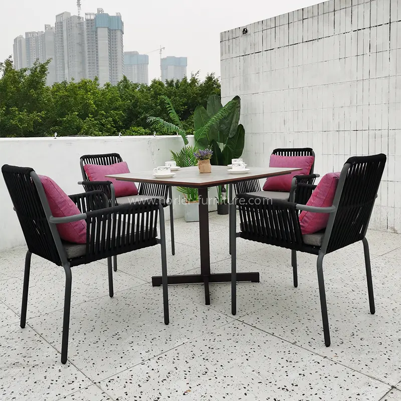 Bakit Pumili ng Outdoor Aluminum Frame Dining Table at Upuan para sa Modern Patio Living