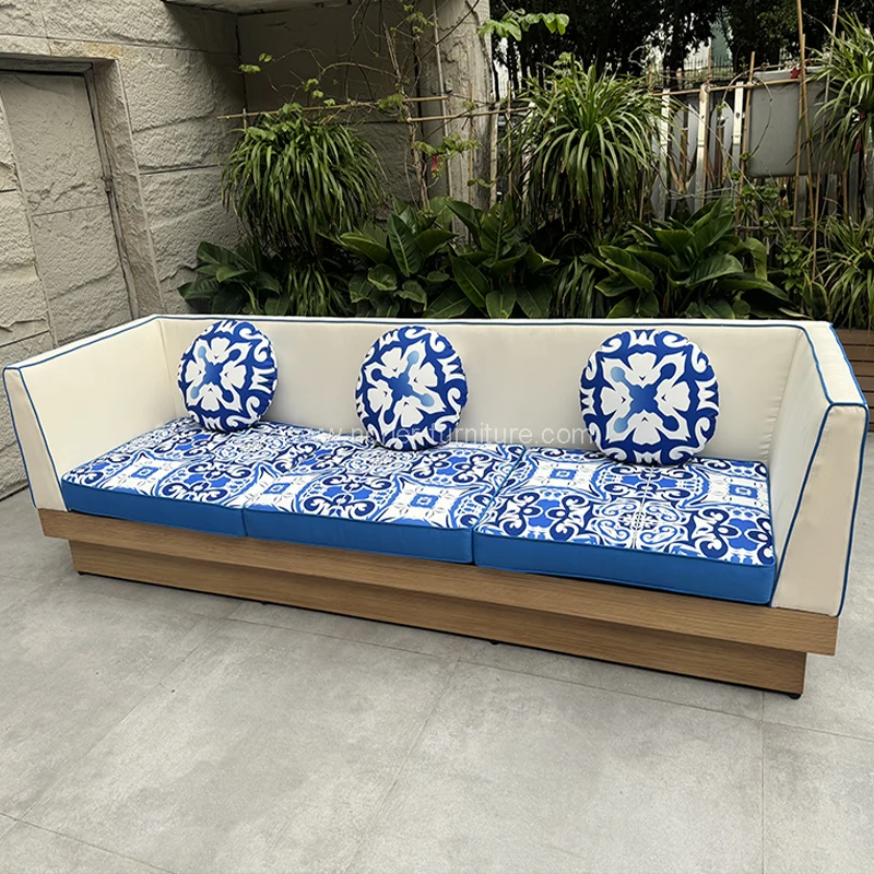 Ang mga modernong panlabas na aluminyo frame ay brushed kahoy na butil ng sofa