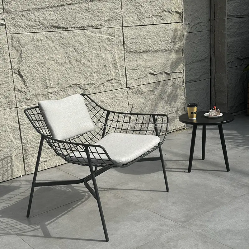 Panlabas na Courtyard Black Aluminum Waterproof Cushion Balcony Set