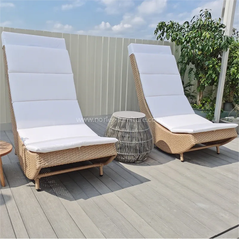 Panlabas na paglilibang aluminyo frame pe rattan sun lounger